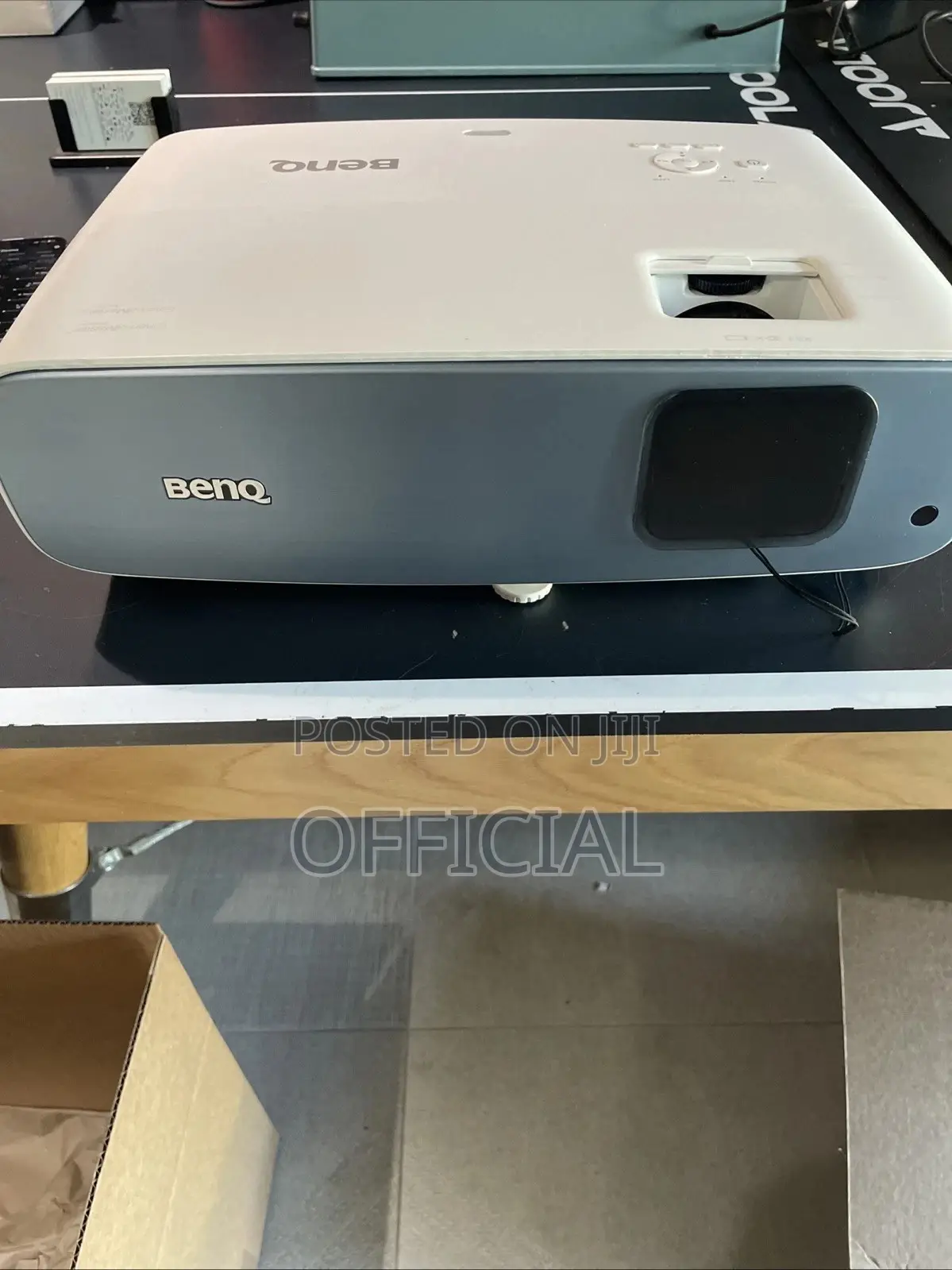 BenQ TK850i HDR Home Cinema Projector + 3 Pairs 3D Glasses