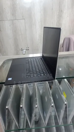 Laptop Dell XPS 15 7590 16GB Intel Core i7 SSD 1T
