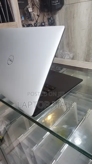 Laptop Dell XPS 15 7590 16GB Intel Core i7 SSD 1T