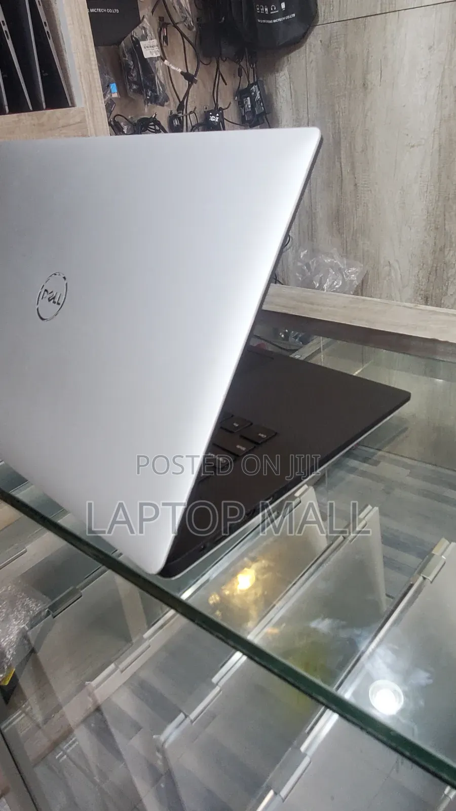 Laptop Dell XPS 15 7590 16GB Intel Core i7 SSD 1T