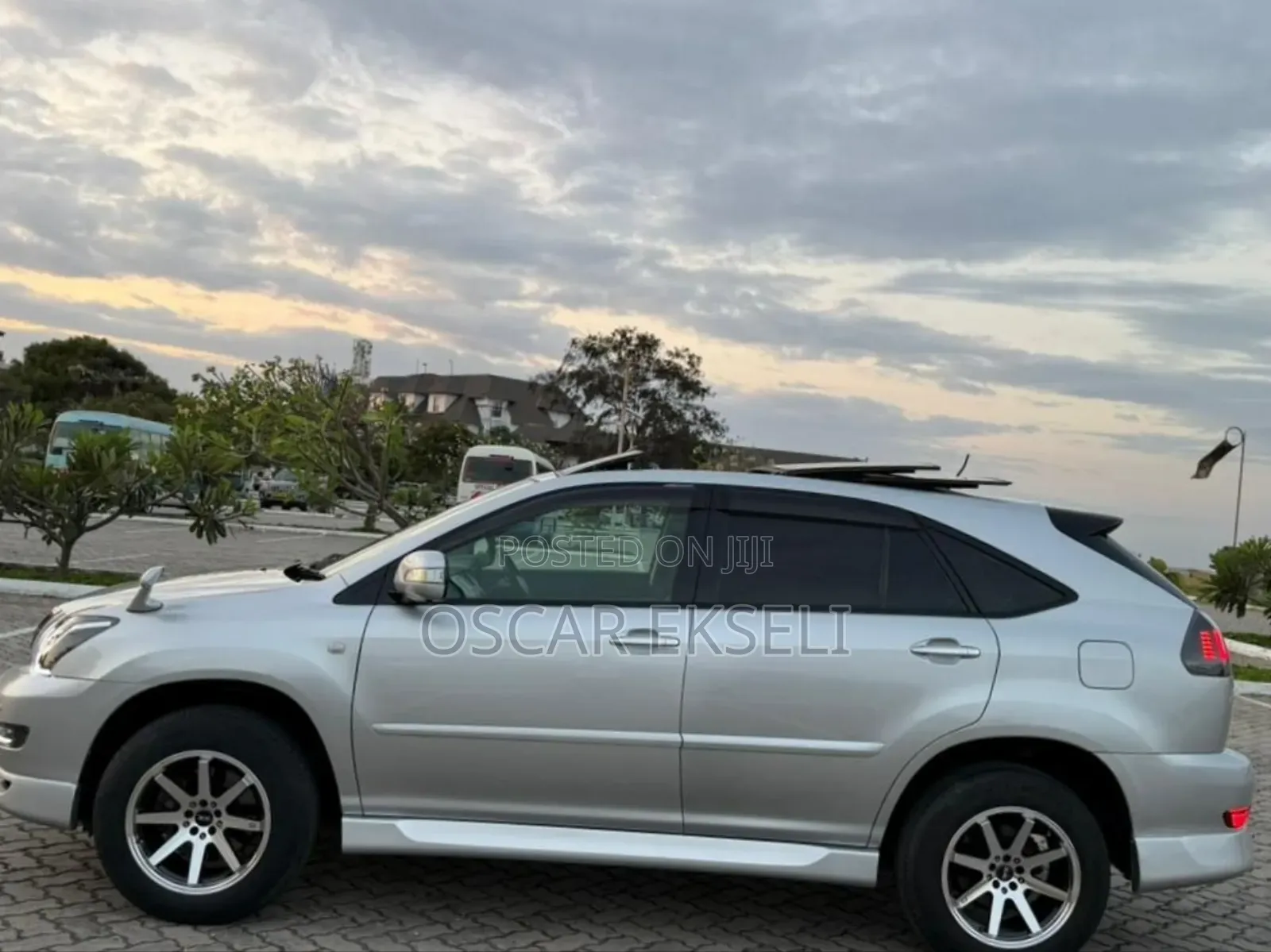 Toyota Harrier 2011 Silver