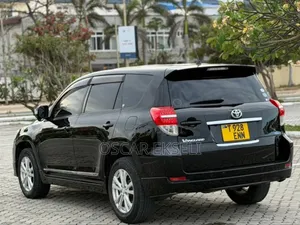Toyota Vanguard 2010 Black