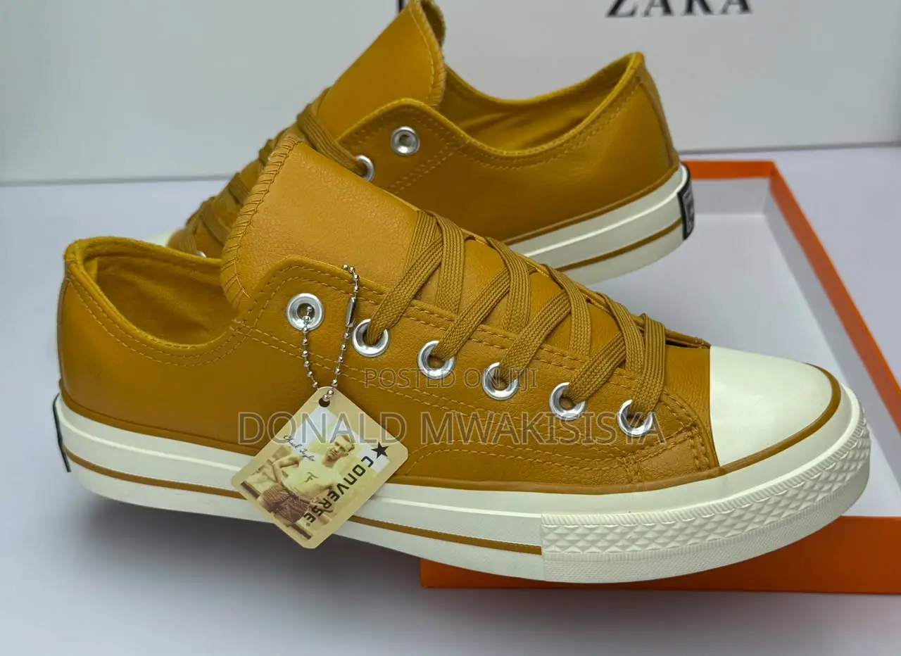 Converse Chuck Taylor Leather