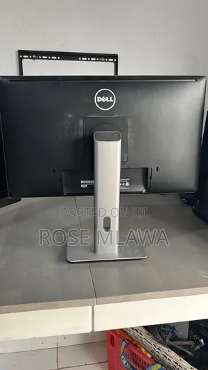 Dell 22 Inches,Professional Monitor/Full HD IPS