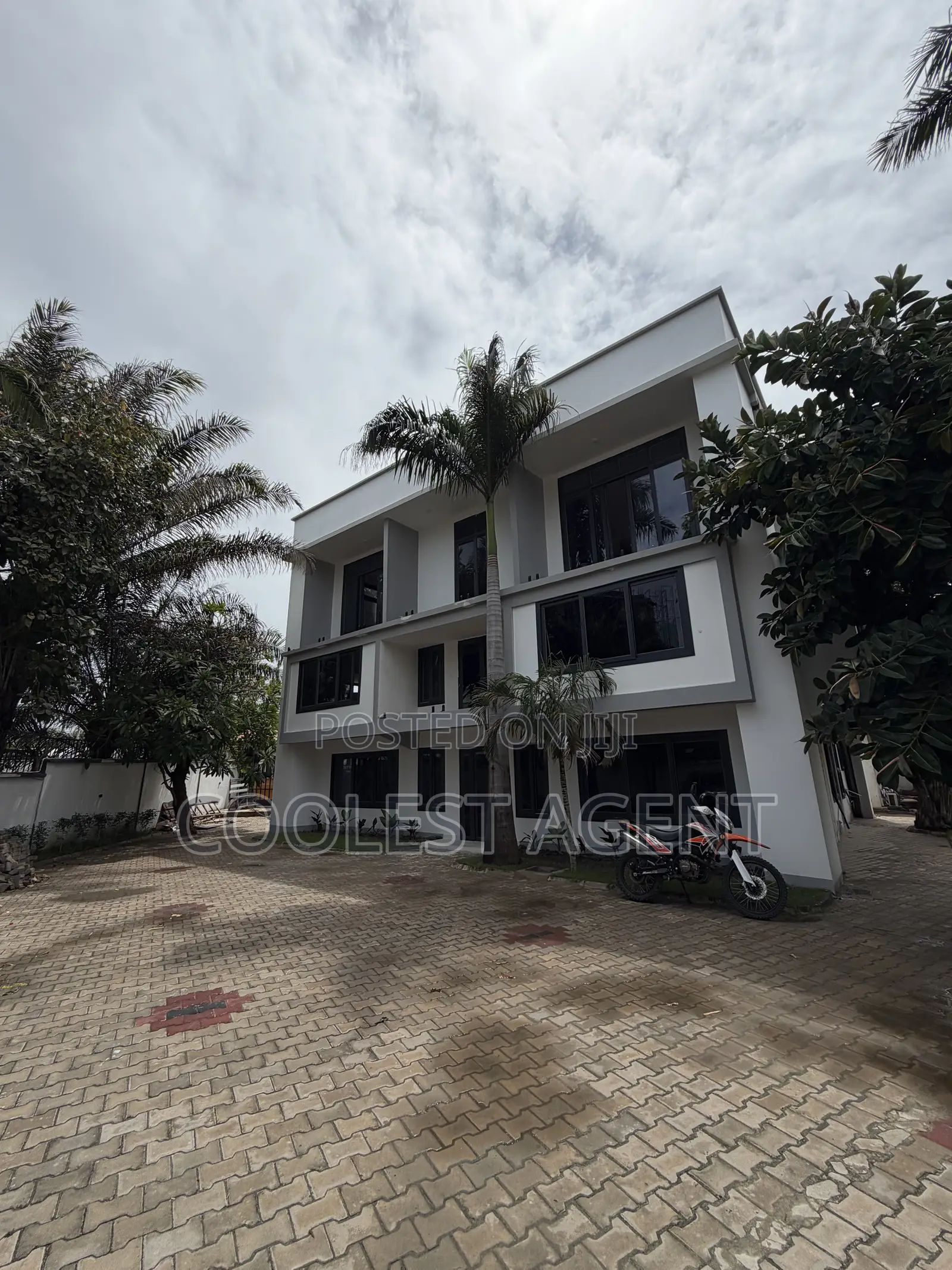 2bdrm Apartment in Coolest Estate, Masaki for rent