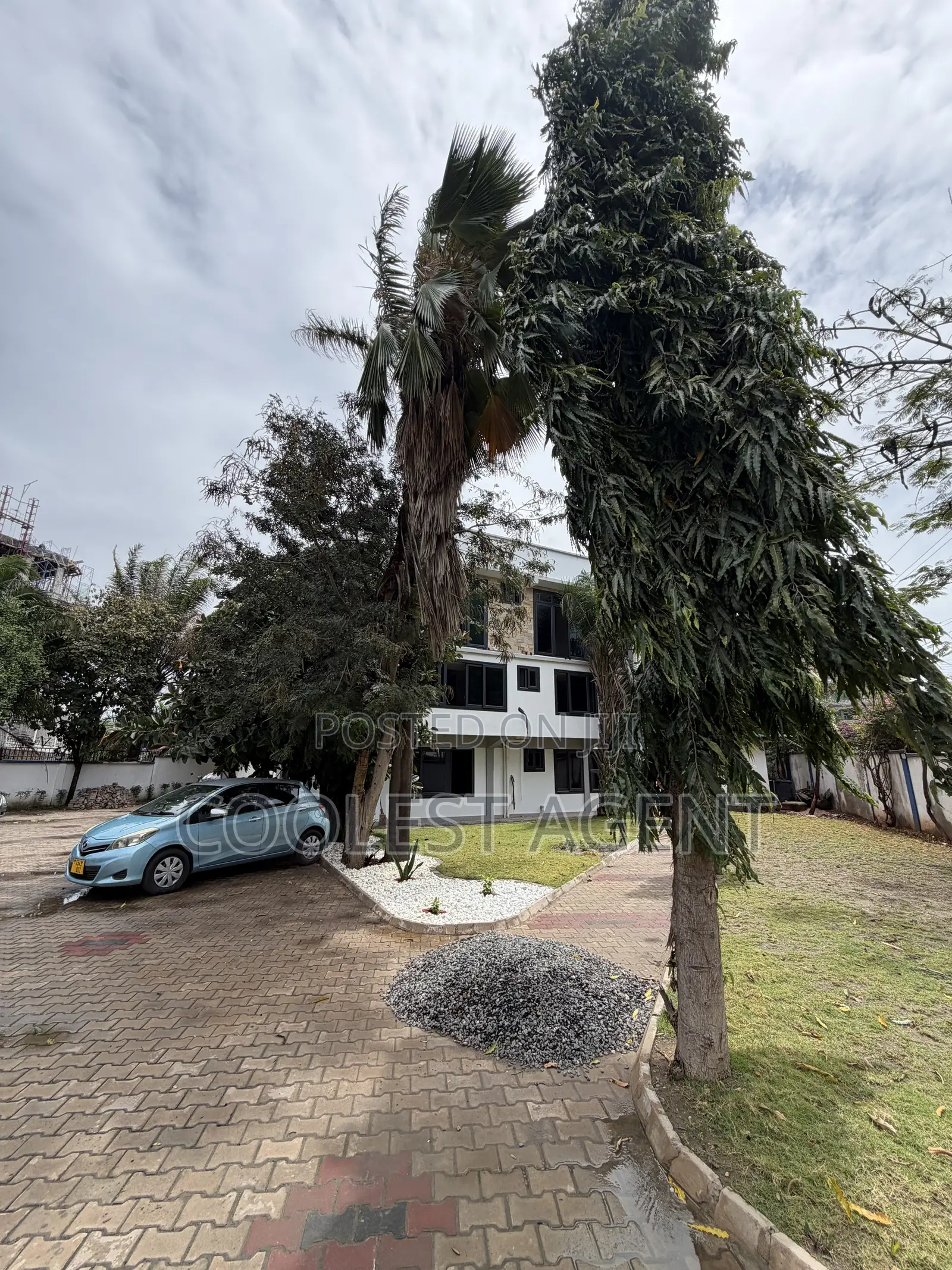 2bdrm Apartment in Coolest Estate, Masaki for rent