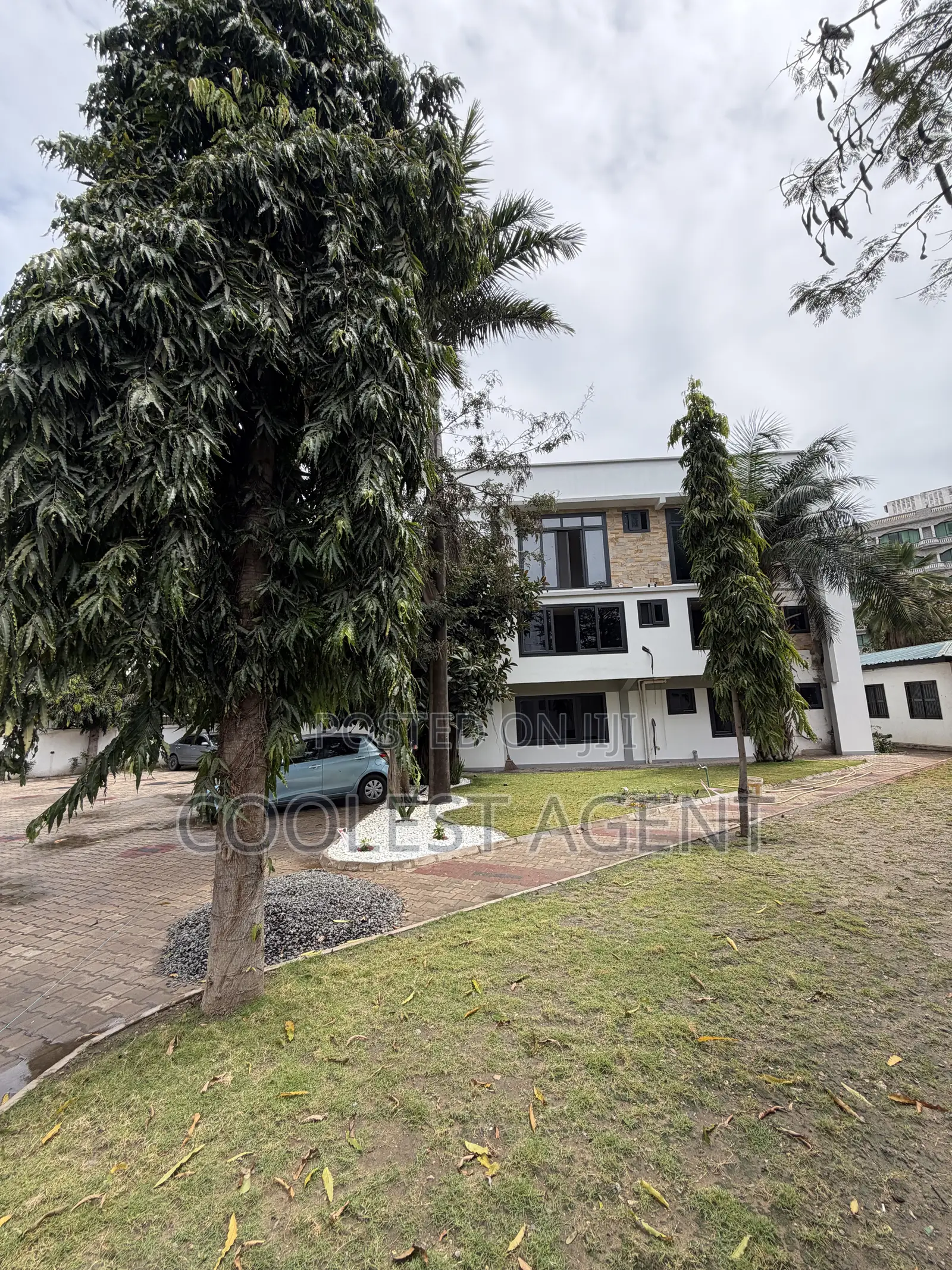 2bdrm Apartment in Coolest Estate, Masaki for rent