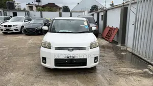Toyota Corolla Rumion Hatchback 1.5 FWD 2008 White