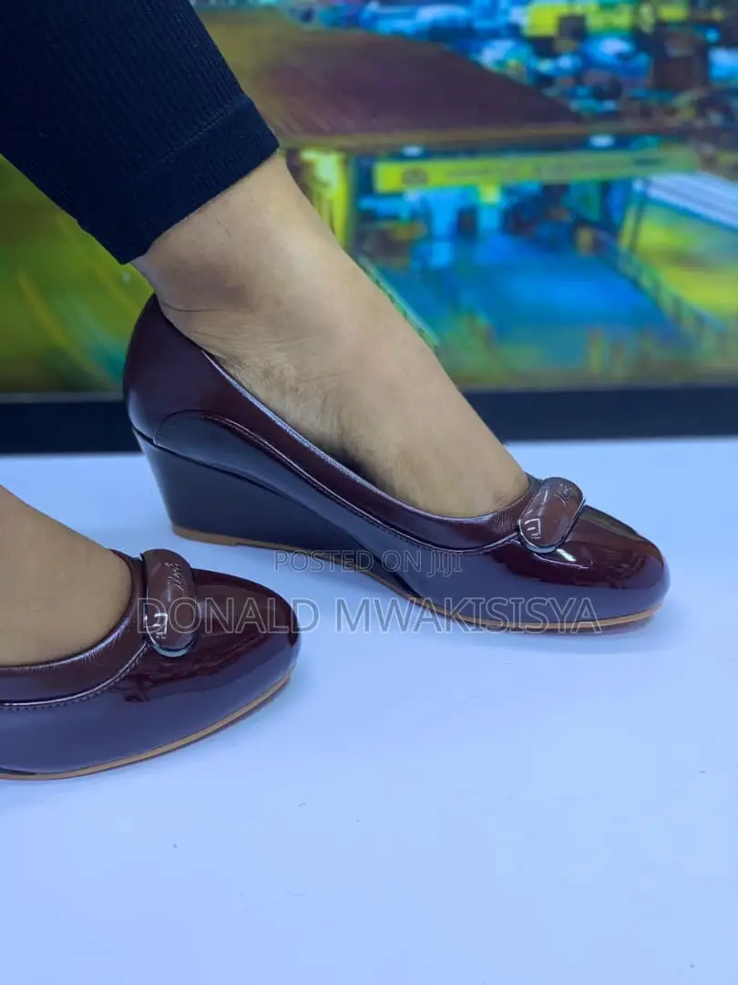 Ladies Wedge Shoes