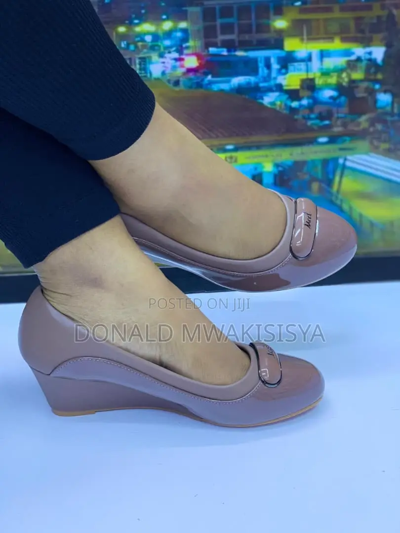 Ladies Wedge Shoes