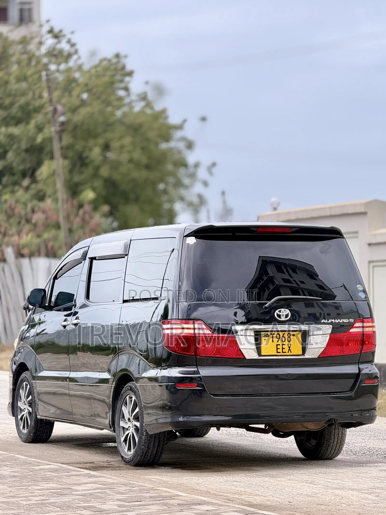 Toyota Alphard 2006 Black