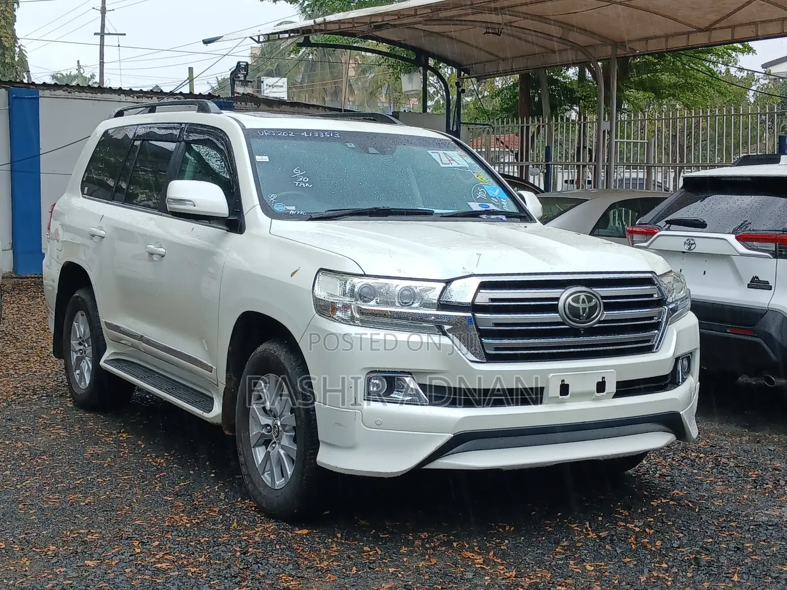Toyota Land Cruiser 4.6 V8 AX 2016 White