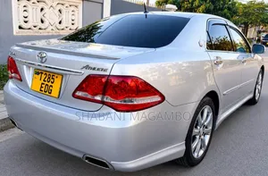 Toyota Crown 2009 Silver