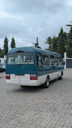 Toyota Coaster 2006 Blue