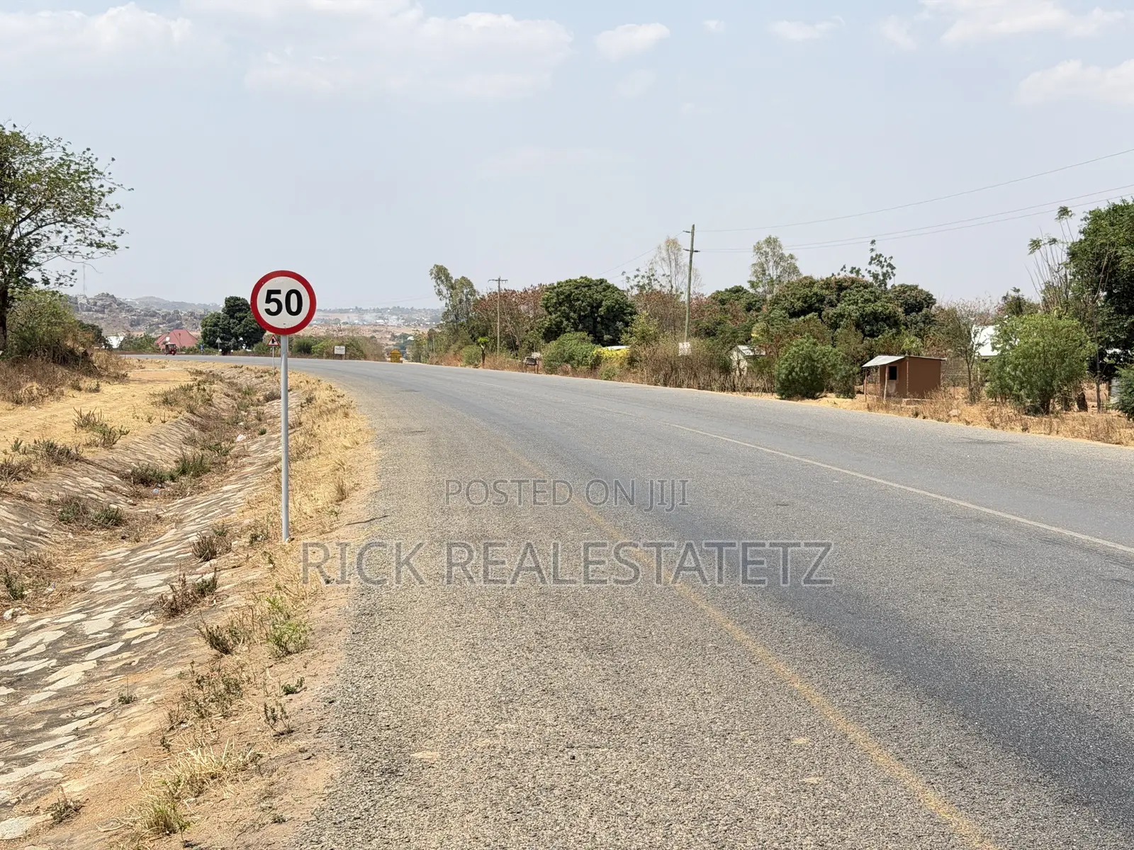 Kiwanja Cha Kwanza Lami SQM 4,800 Kinauzwa Fella