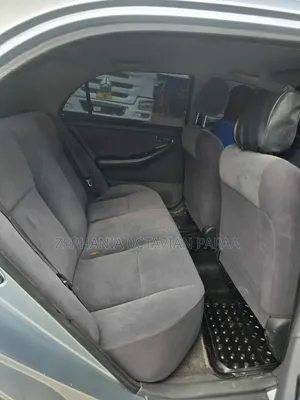 Toyota Corolla 2004 Silver