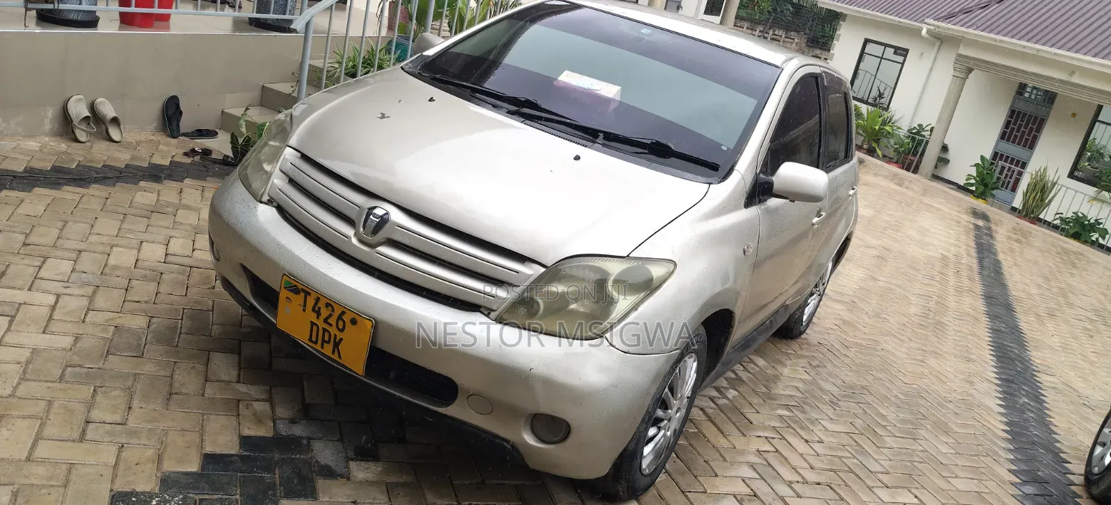 Toyota IST 2003 Beige