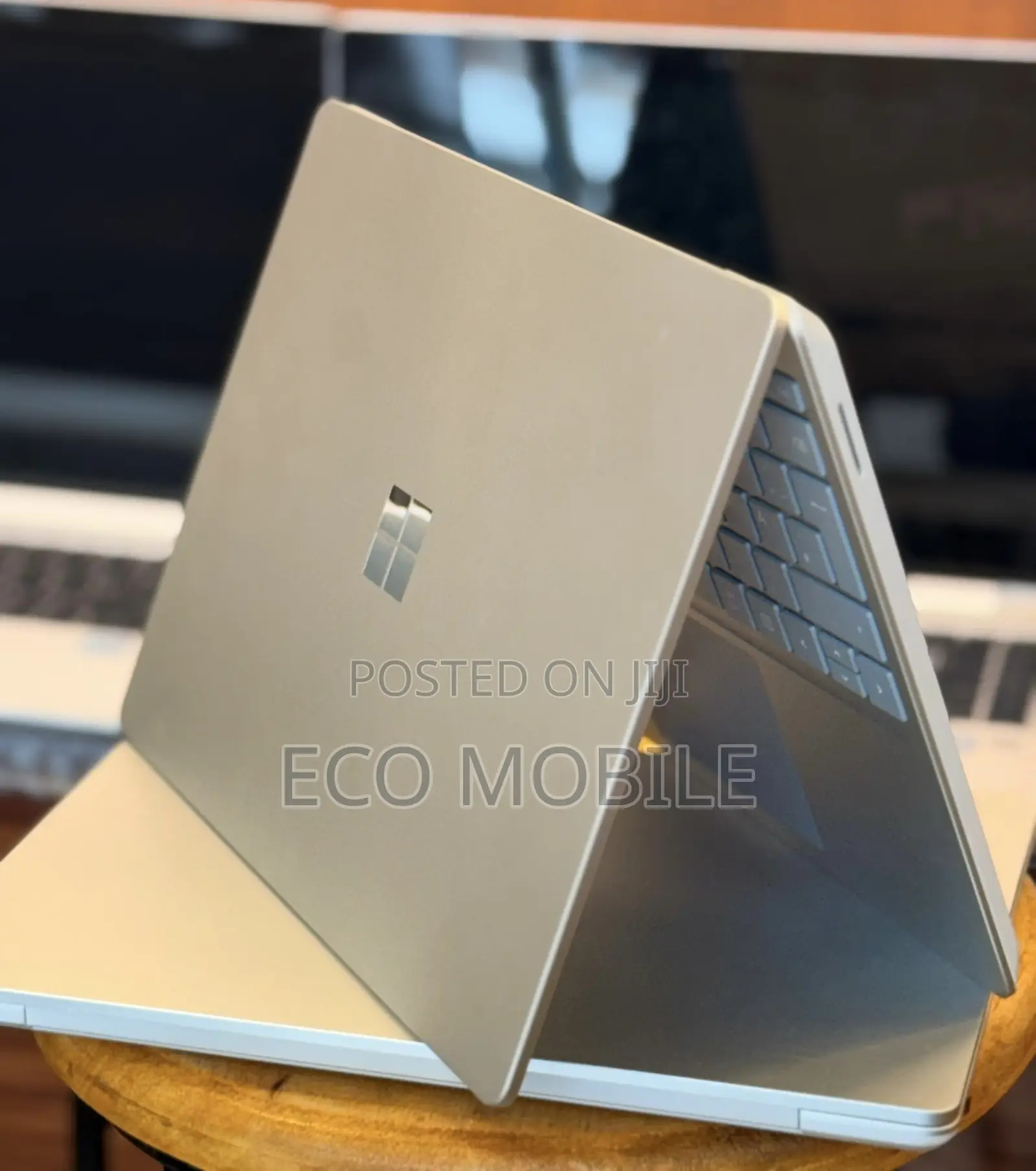 Laptop Microsoft Surface Laptop Go 8GB Intel Core i5 SSD 256GB