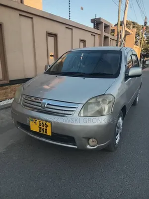 Toyota Raum 1.5 AWD 2003 Beige
