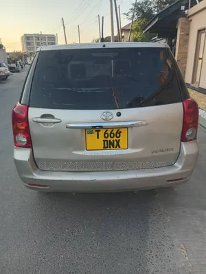 Toyota Raum 1.5 AWD 2003 Beige