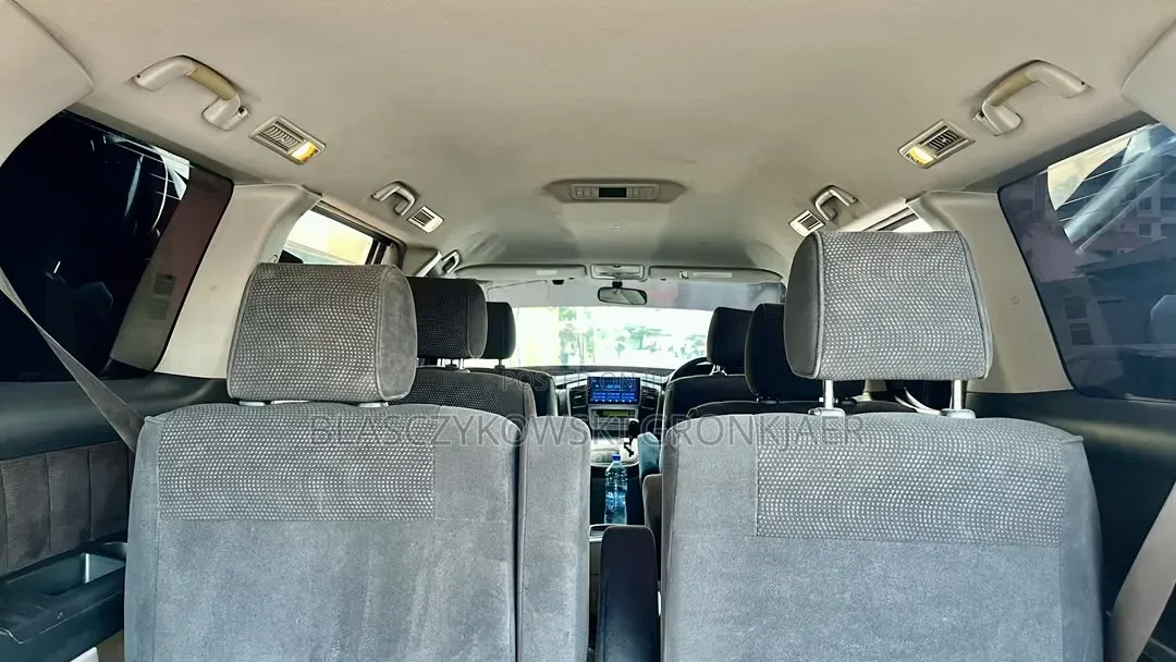 Toyota Alphard 2.4 Petrol AWD 2005 White