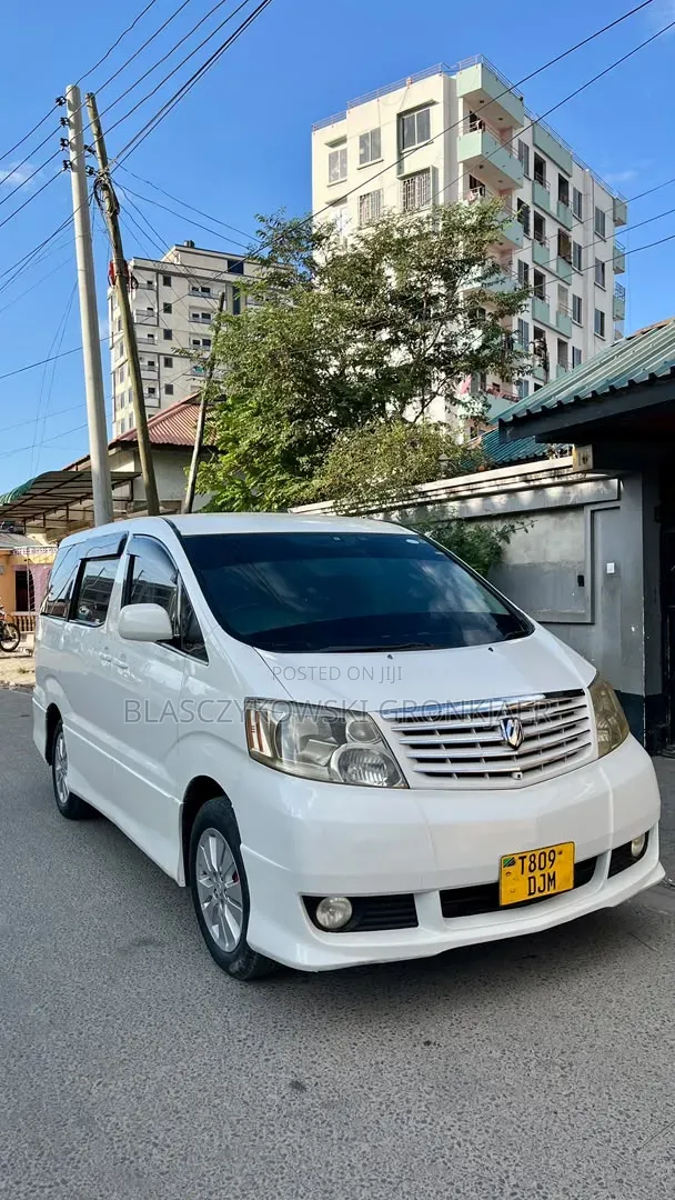 Toyota Alphard 2.4 Petrol AWD 2005 White