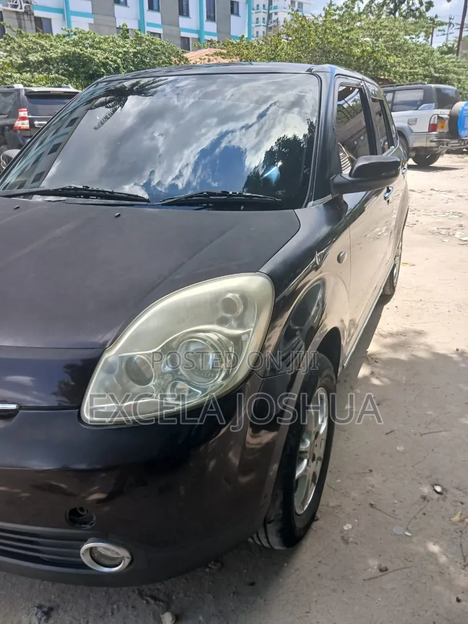 Mazda Verisa 2006 Purple