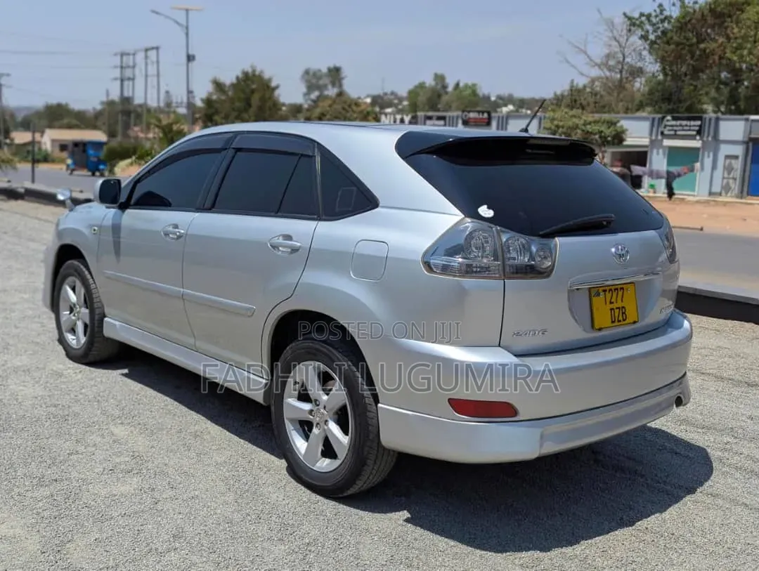 Toyota Harrier 2005 Silver