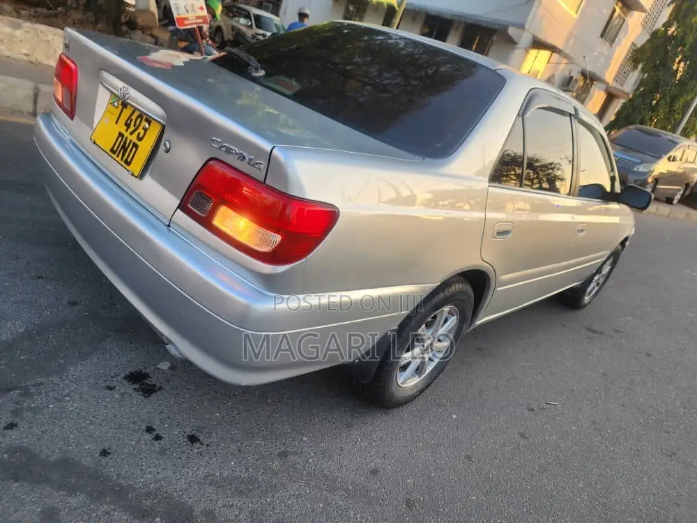 Toyota Carina 1.5 FWD Sedan 2001 Silver