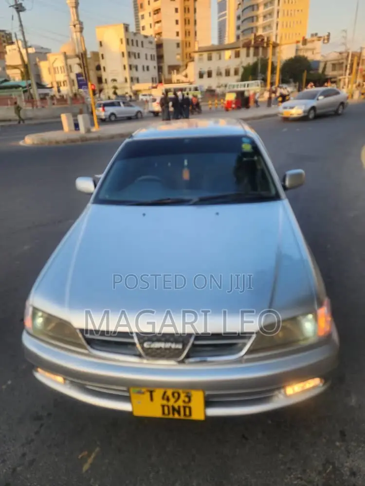 Toyota Carina 1.5 FWD Sedan 2001 Silver