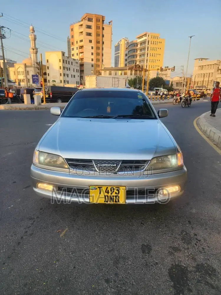 Toyota Carina 1.5 FWD Sedan 2001 Silver