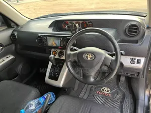 Toyota Corolla Rumion 2007 Black