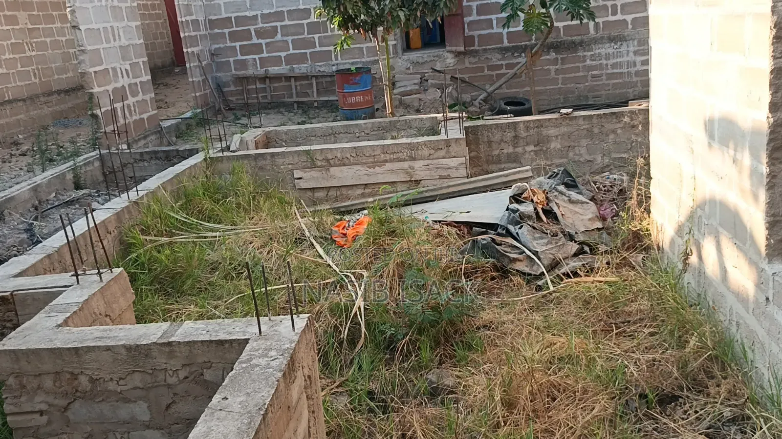 6bdrm House in Mkuyuni for sale