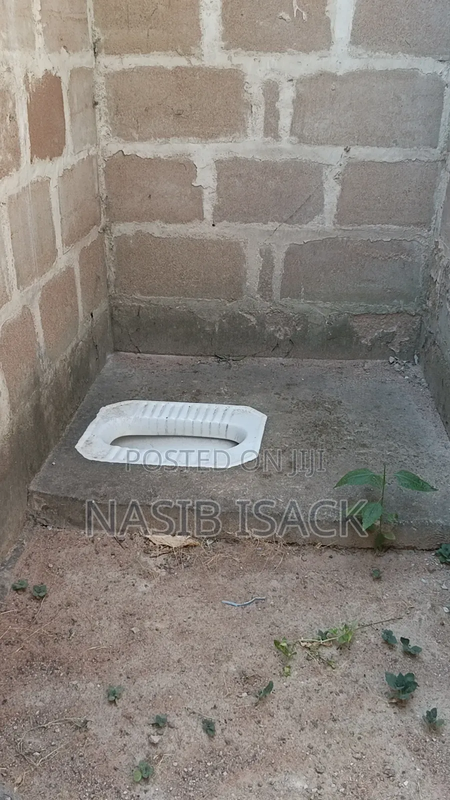 6bdrm House in Mkuyuni for sale