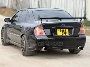 Subaru Legacy 2004 Black