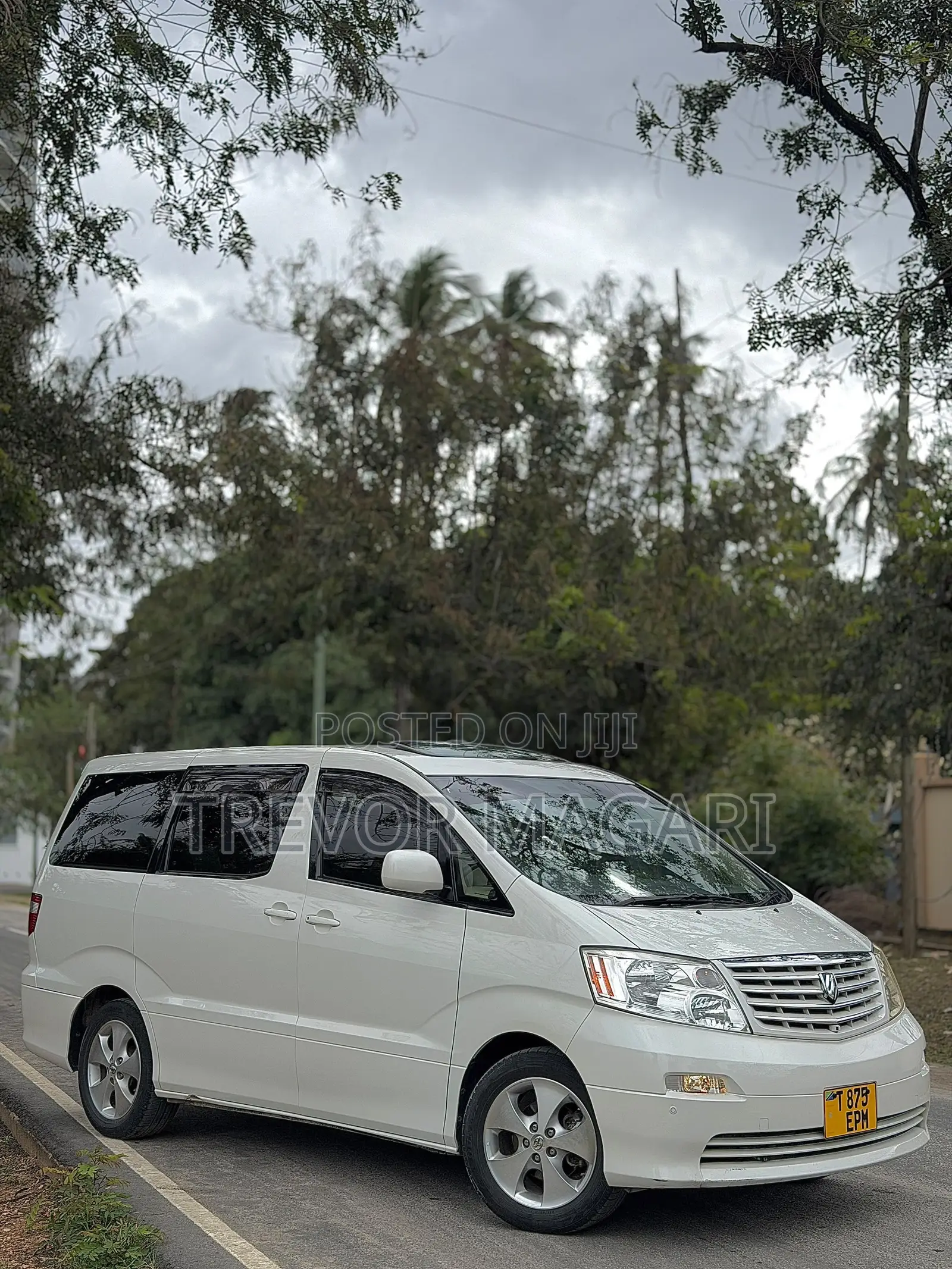 Toyota Alphard 2005 White