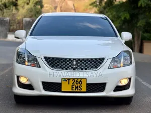 Toyota Crown 2008 White