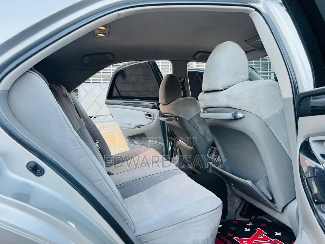 Toyota Crown 2008 White