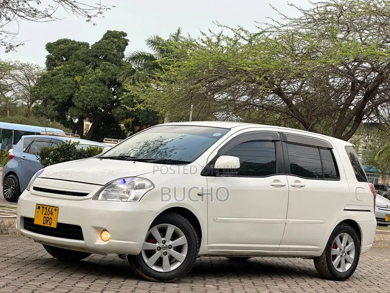 Toyota Raum 2005 White