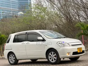 Toyota Raum 2005 White