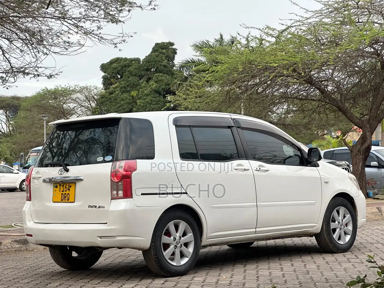 Toyota Raum 2005 White