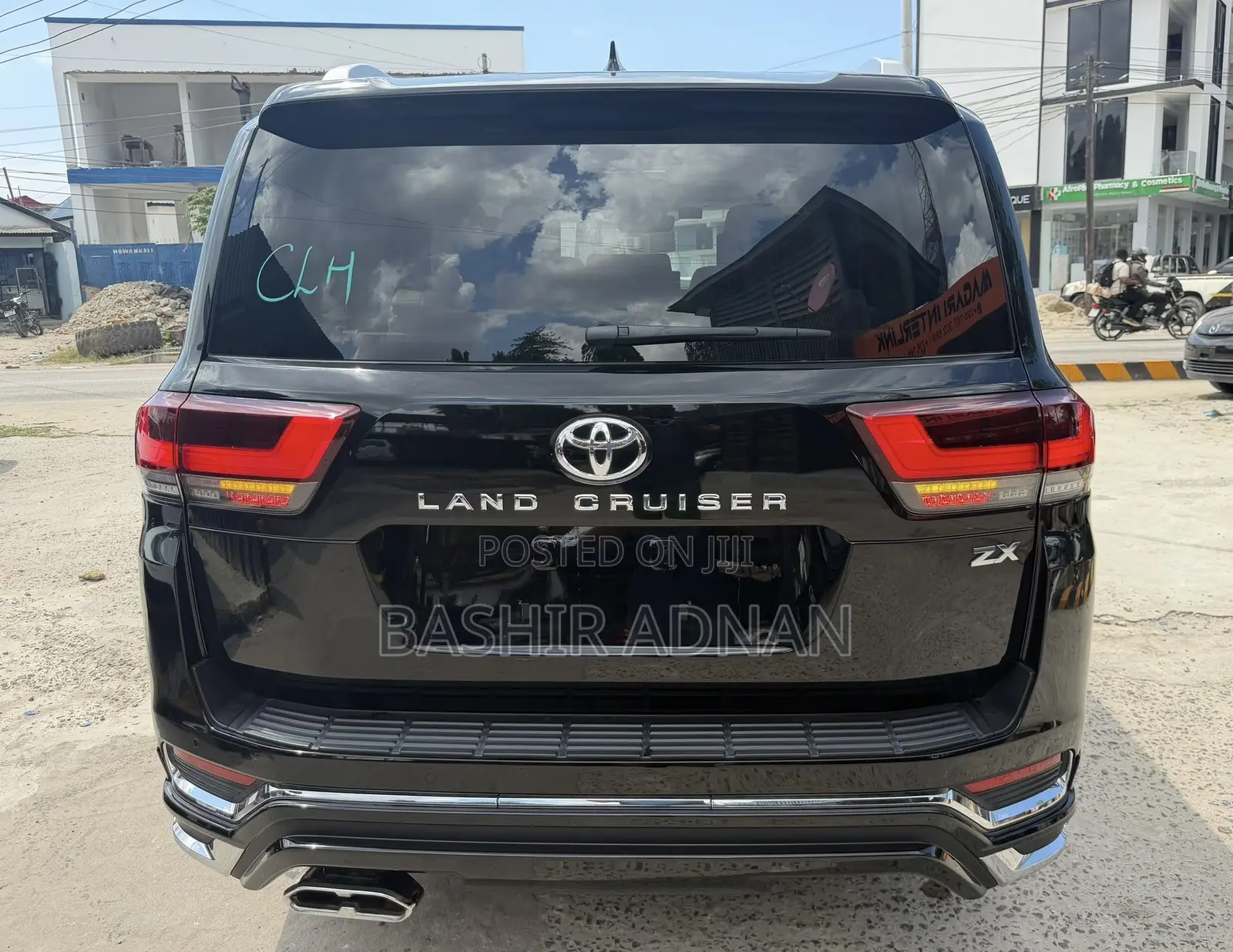 Toyota Land Cruiser LC300 2023 Matt Black