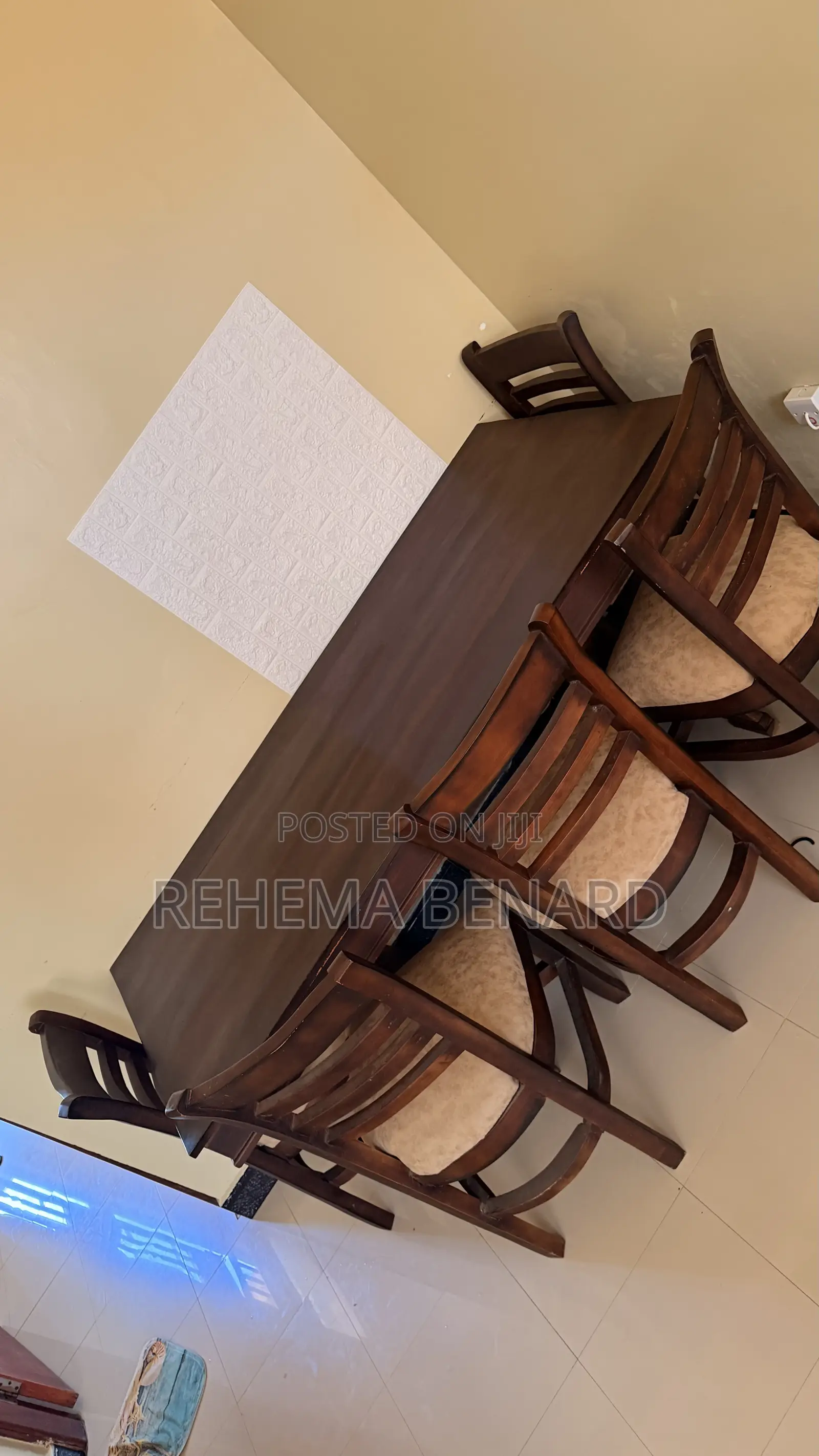Dinning Table
