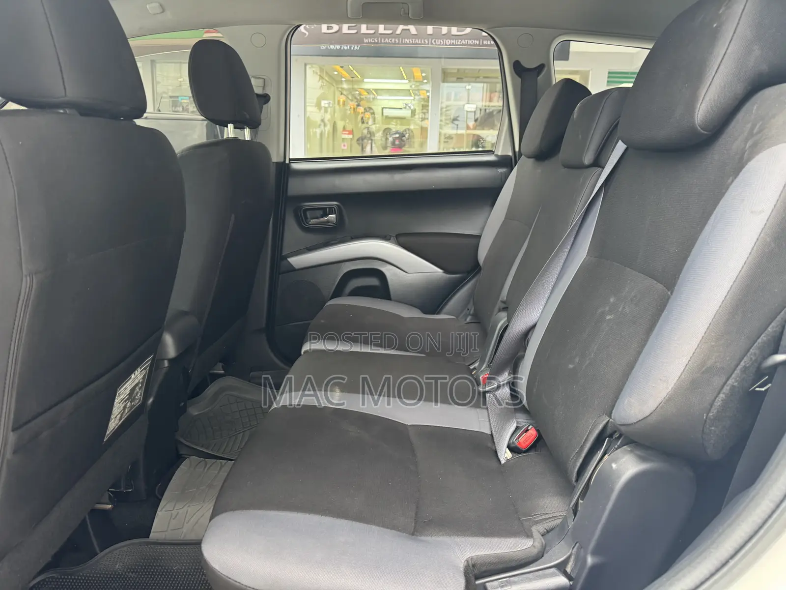 Mitsubishi Outlander 2010 White