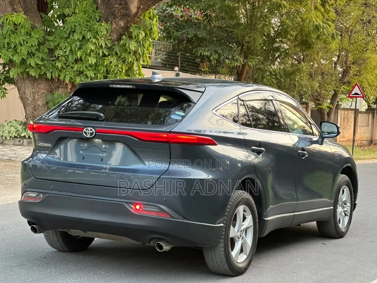 Toyota Harrier 2.0 2020 Gray