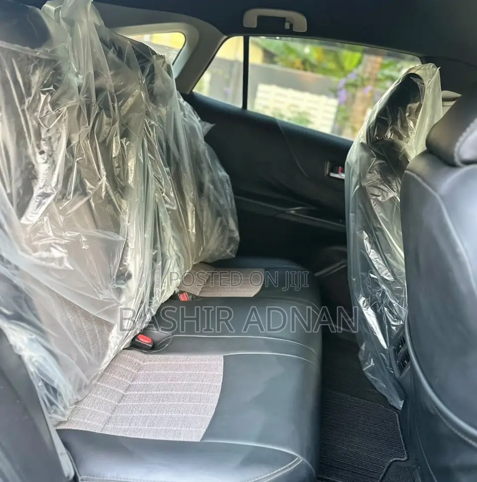 Toyota Harrier 2.0 2020 Gray