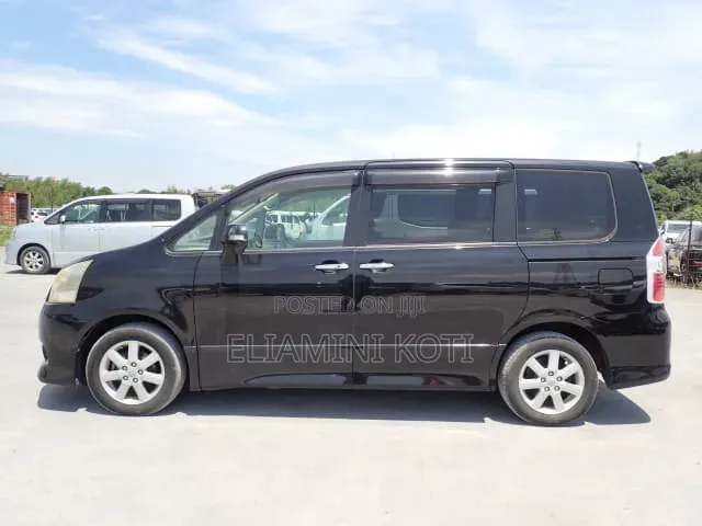 Toyota Noah 2008 Black