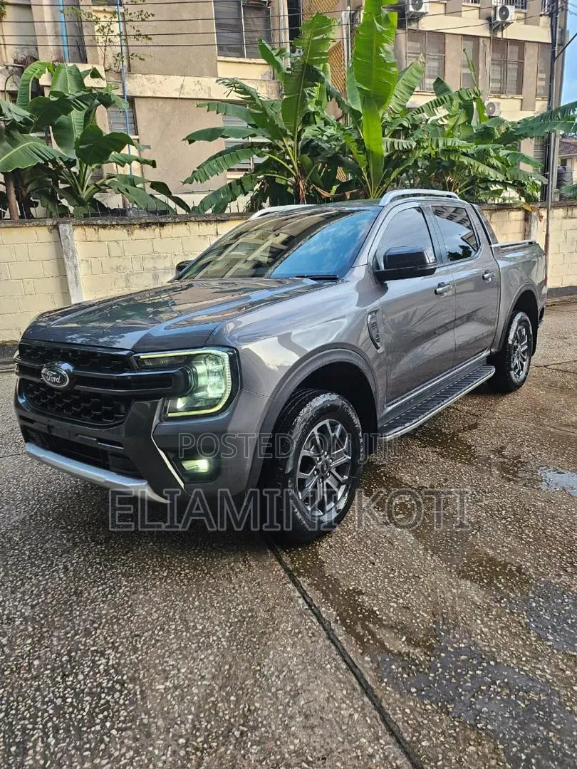 Ford Ranger 2025 Gray