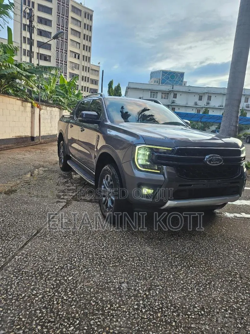 Ford Ranger 2025 Gray