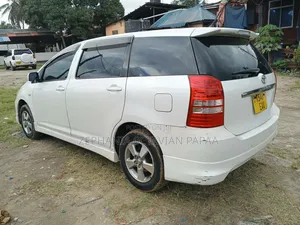 Toyota Wish 2005 White